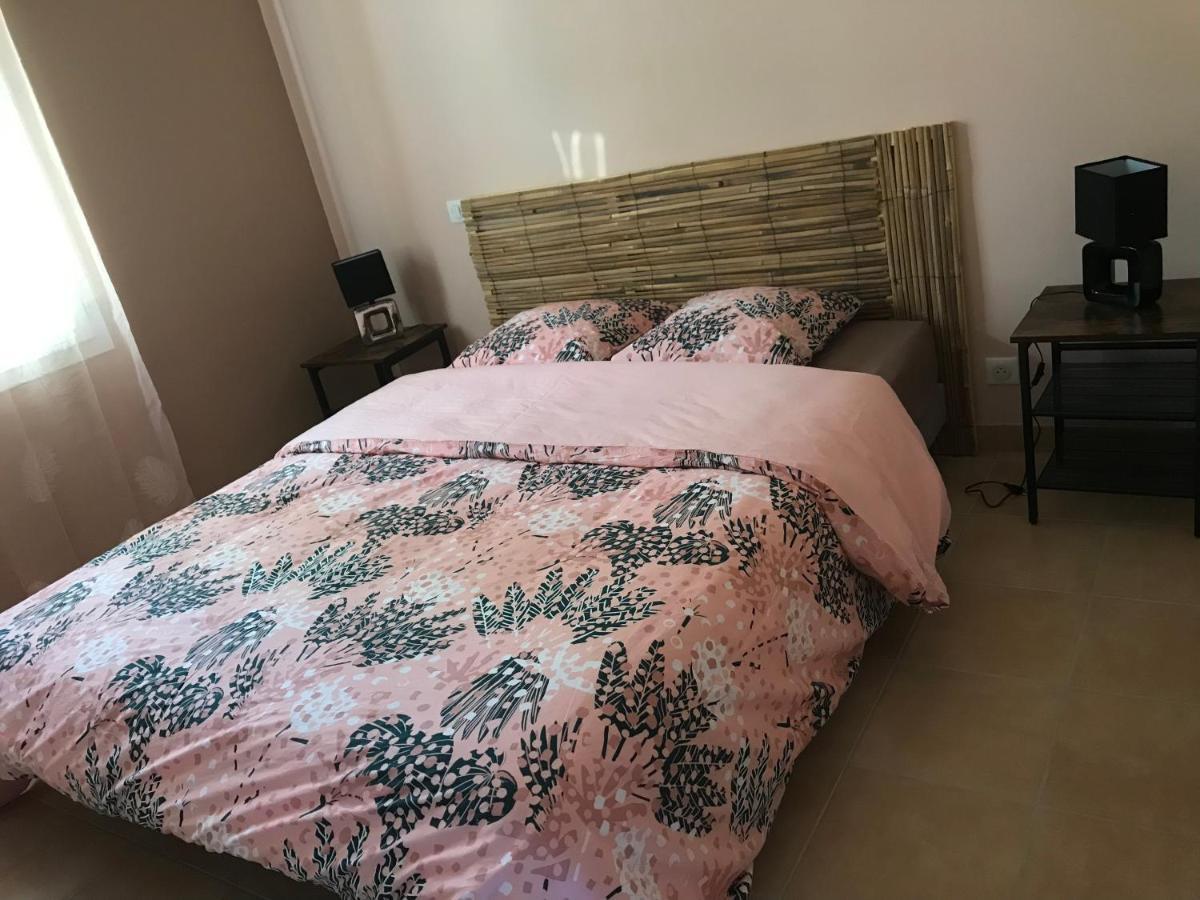 Vacances A Pomie Baladou Экстерьер фото
